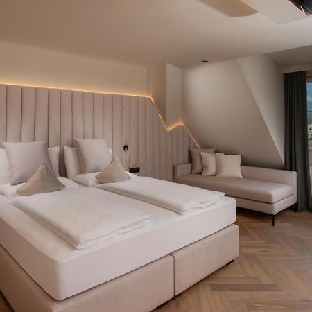 Majestic - Unique Spa Resort Brunico Bagian luar foto