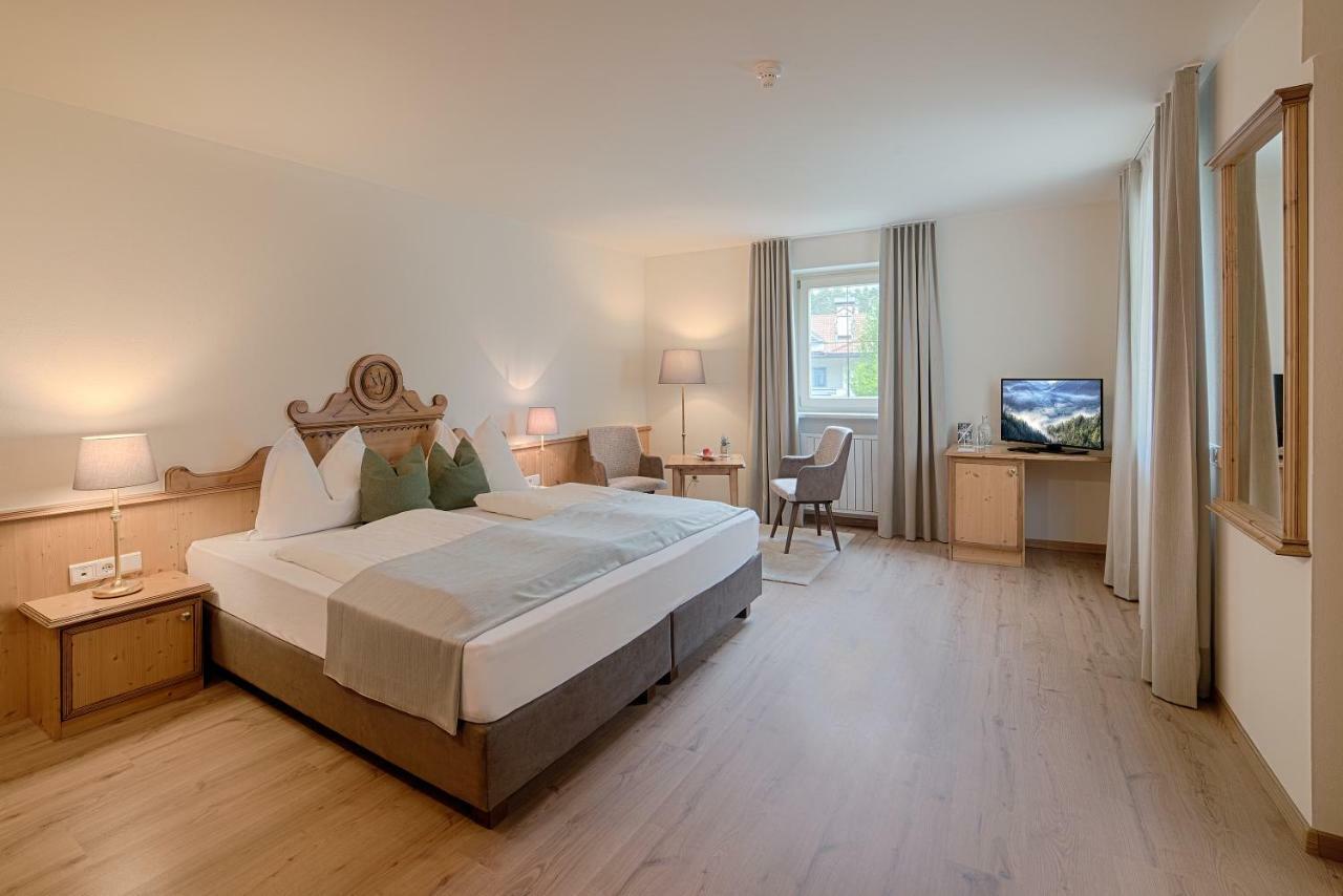 Majestic - Unique Spa Resort Brunico Bagian luar foto